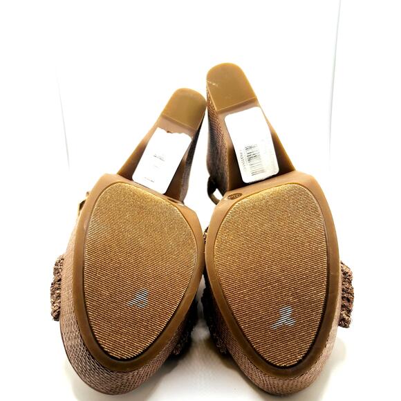 Copper Key Wedge Copper Sandals Size 9 - Picture 4 of 5